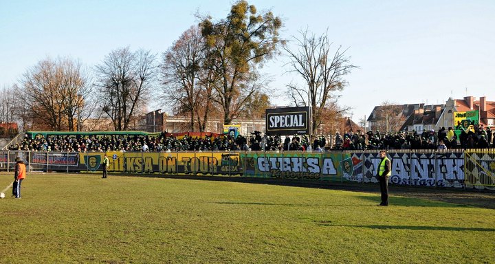 Olimpia zremisowała z GKS Katowice zdjęcie nr 50340