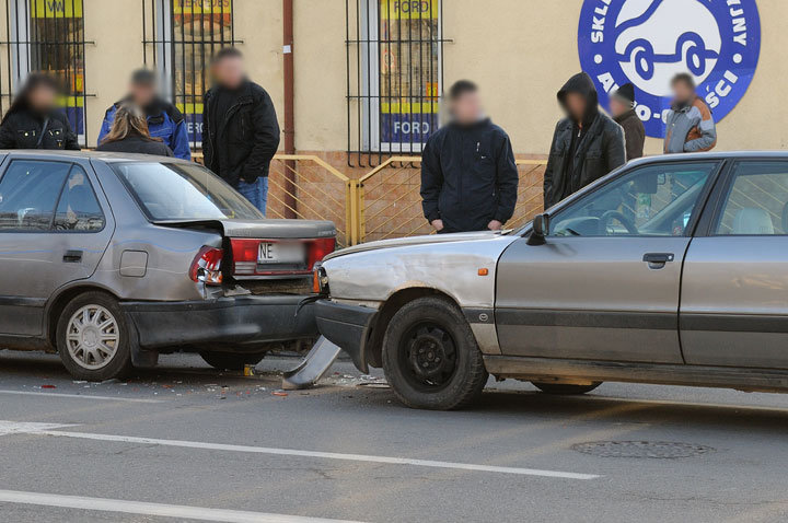 Grunwaldzka-Komeńskiego: dwa zdarzenia w jednym czasie zdjęcie nr 50705