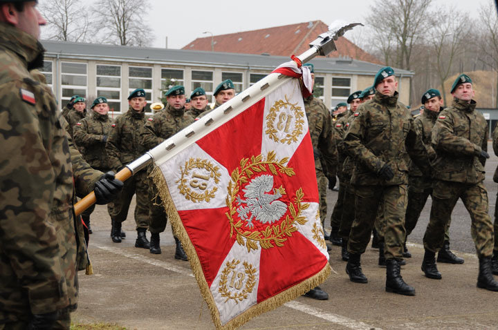 Pożegnanie sztandaru 13. Elbląskiego Pułku Przeciwlotniczego zdjęcie nr 50894