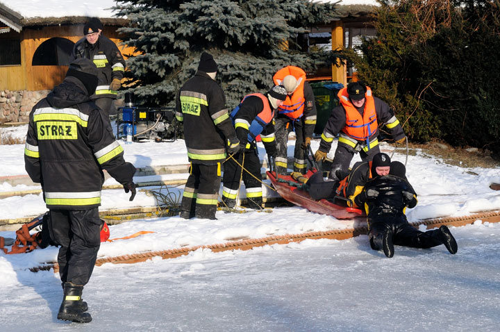 Strażackie ćwiczenia ratownictwa lodowego zdjęcie nr 52914