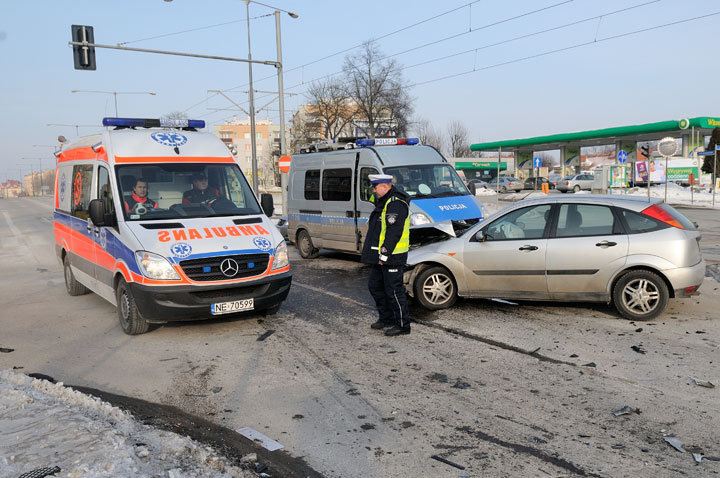 Groźna kolizja na Płk. Dąbka zdjęcie nr 53012