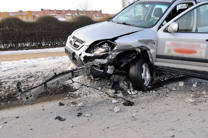 Groźna kolizja na Płk. Dąbka zdjęcie nr 53023