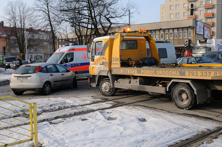 Groźna kolizja na Płk. Dąbka zdjęcie nr 53025