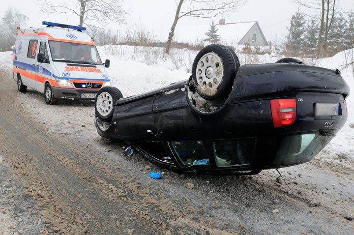 Piastowo: dachowanie audi zdjęcie nr 53351