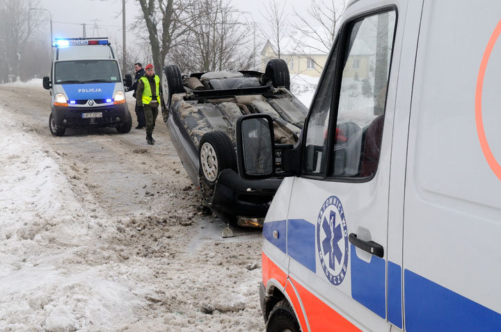 Piastowo: dachowanie audi zdjęcie nr 53350