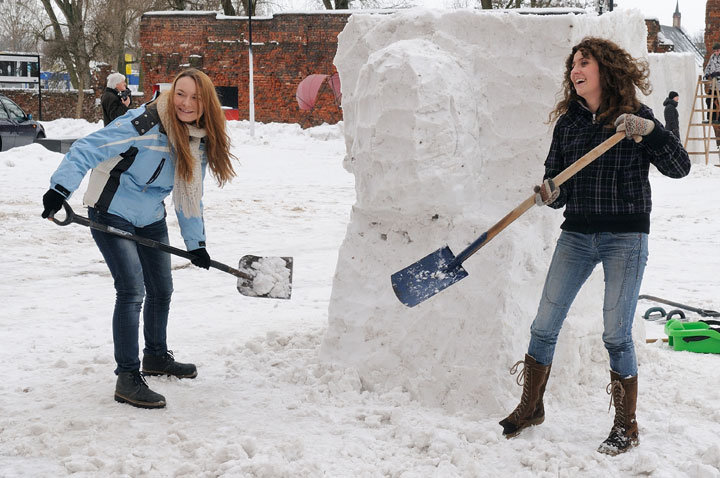Rzeźby śniegowe w Galerii El zdjęcie nr 53365