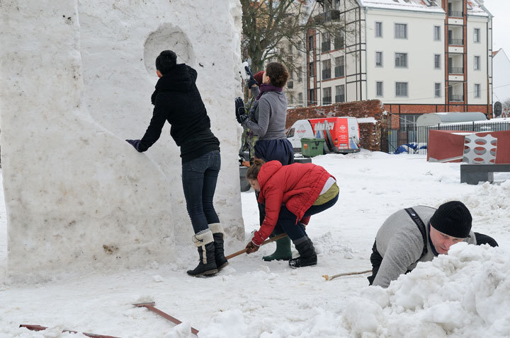 Rzeźby śniegowe w Galerii El zdjęcie nr 53374