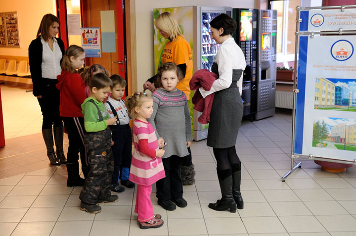 Pierwszoklasiści z rodzicami w ZSA zdjęcie nr 53504
