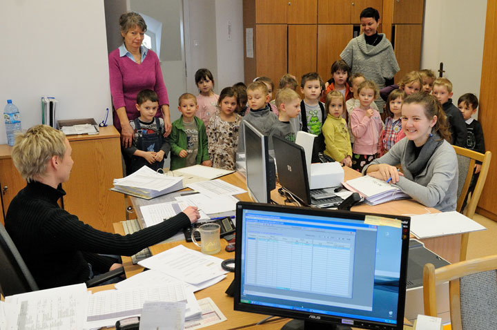 Przedszkolaki w ratuszu zdjęcie nr 53695