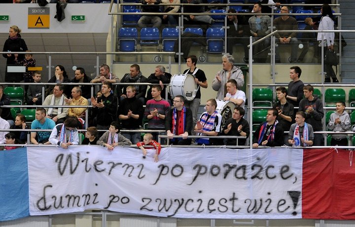 Trudna przeprawa (piłka ręczna) zdjęcie nr 54097
