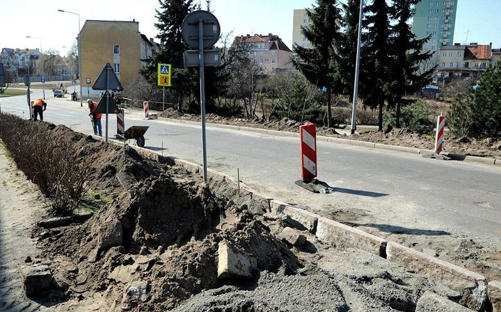 Wymiana krawężników przy ul. Agrykola zdjęcie nr 54675