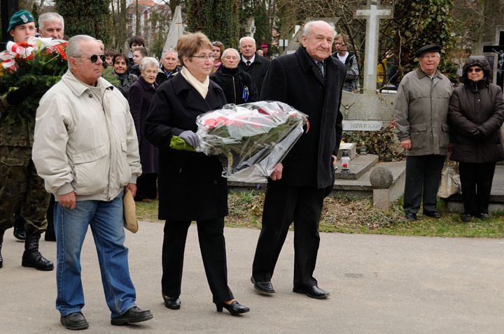 Obchody 72. rocznicy Zbrodni Katyńskiej zdjęcie nr 55343