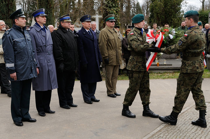 Obchody 72. rocznicy Zbrodni Katyńskiej zdjęcie nr 55347