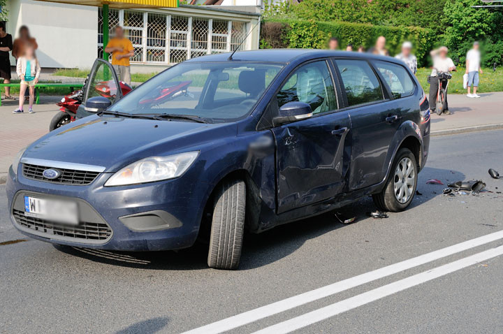 Wypadek: fordem zajechał drogę motocykliście zdjęcie nr 56462