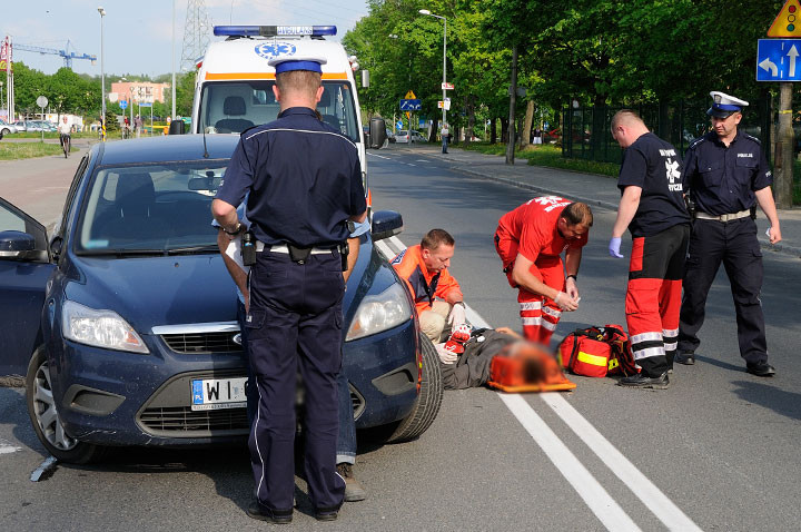 Wypadek: fordem zajechał drogę motocykliście zdjęcie nr 56456