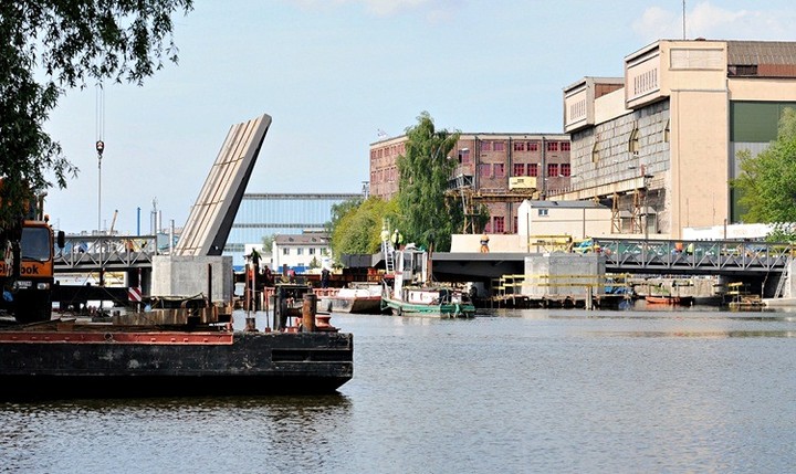 Montaż kładki na rzece Elbląg zdjęcie nr 57160