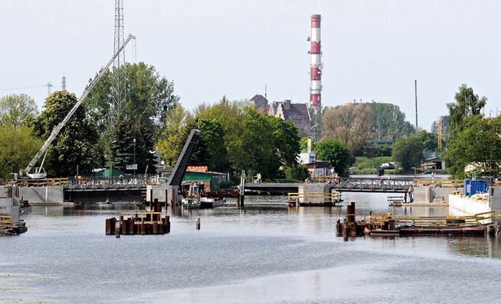 Montaż kładki na rzece Elbląg zdjęcie nr 57164