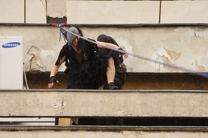 Kaskaderski happening przed premierą zdjęcie nr 57548