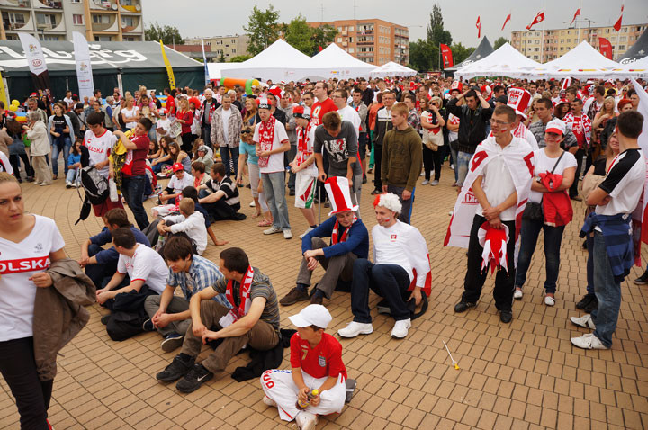 Polska - Grecja w Elbląskiej Strefie Kibica zdjęcie nr 57874