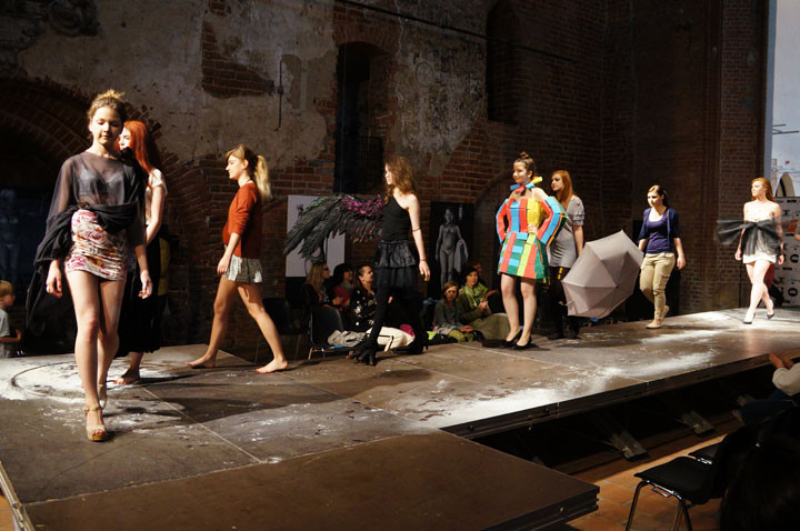 Fashion Lab 2012 - pokaz mody zdjęcie nr 58121