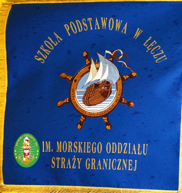 Szkoła w Łęczu ma patrona i sztandar zdjęcie nr 58558