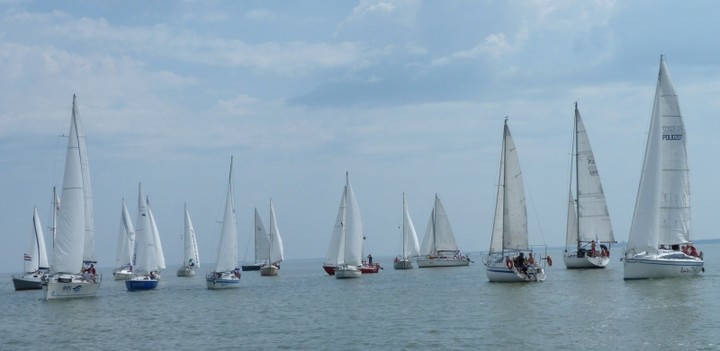 Elbląg W spiekocie i burzy przez Zalew Wiślany