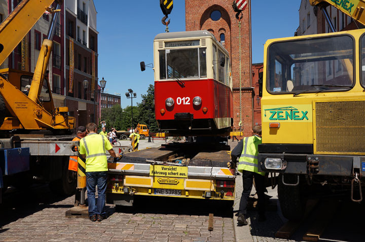 Tramwaj 5N stanął na Starówce zdjęcie nr 58904