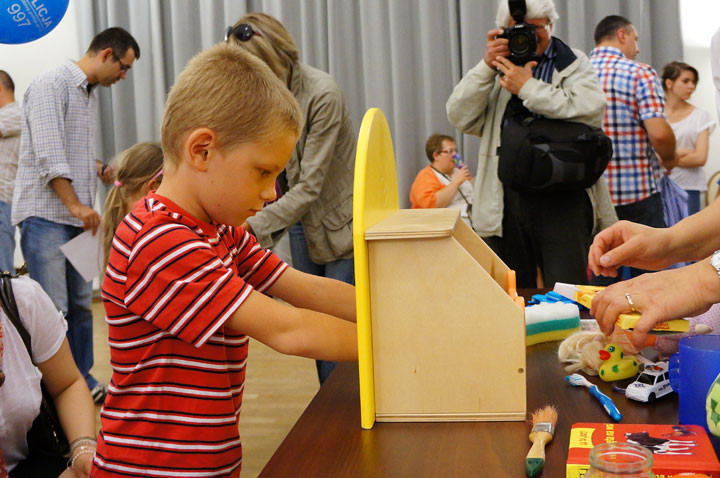 Policjanci czytali dzieciom zdjęcie nr 59499