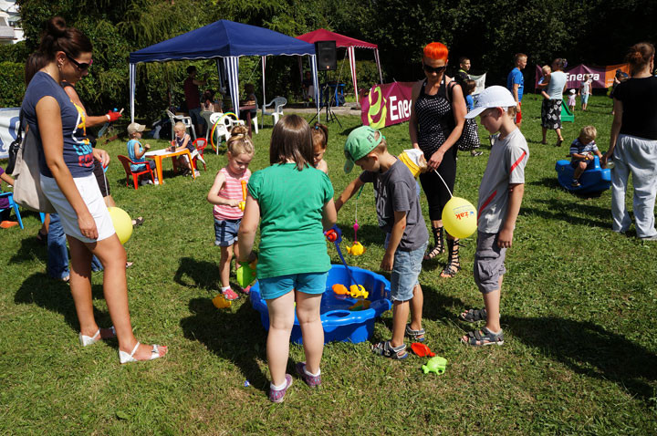 Rodzinny festyn sportowo-rekreacyjny „Wspólna zabawa łączy pokolenia” zdjęcie nr 59824