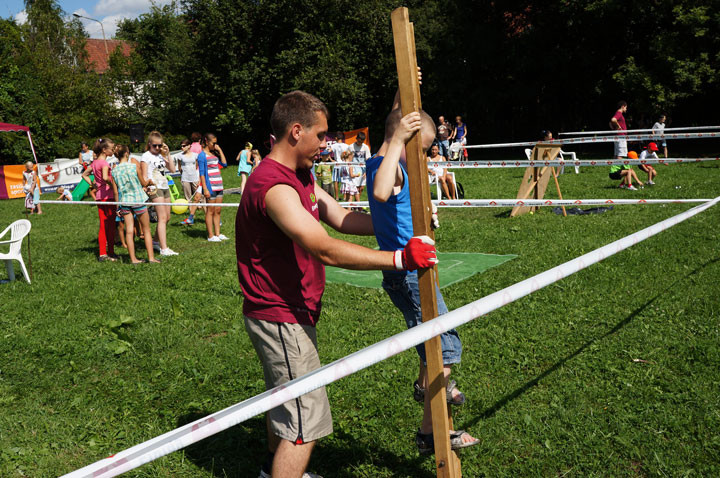 Rodzinny festyn sportowo-rekreacyjny „Wspólna zabawa łączy pokolenia” zdjęcie nr 59825