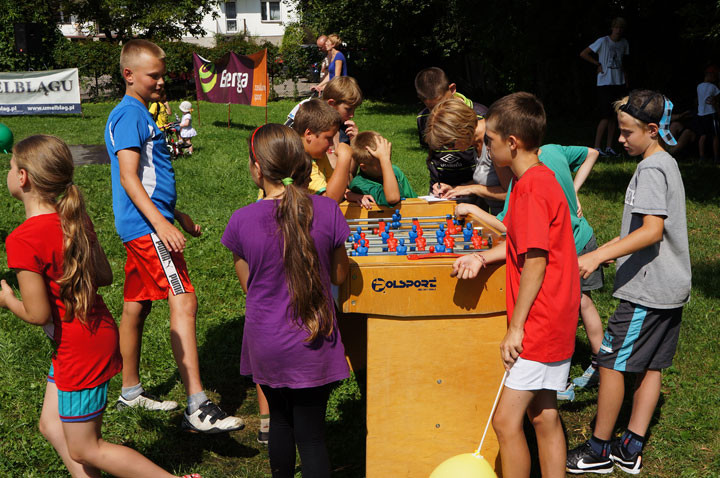 Rodzinny festyn sportowo-rekreacyjny „Wspólna zabawa łączy pokolenia” zdjęcie nr 59834