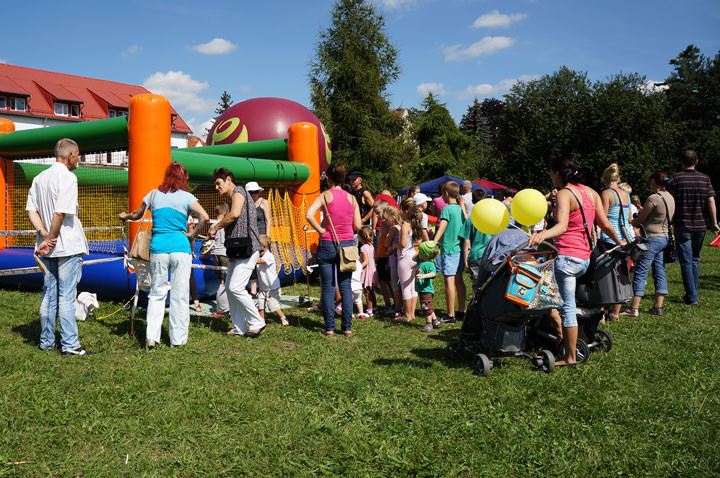 Rodzinny festyn sportowo-rekreacyjny „Wspólna zabawa łączy pokolenia” zdjęcie nr 59822