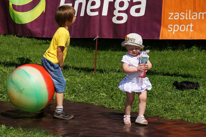 Rodzinny festyn sportowo-rekreacyjny „Wspólna zabawa łączy pokolenia” zdjęcie nr 59828