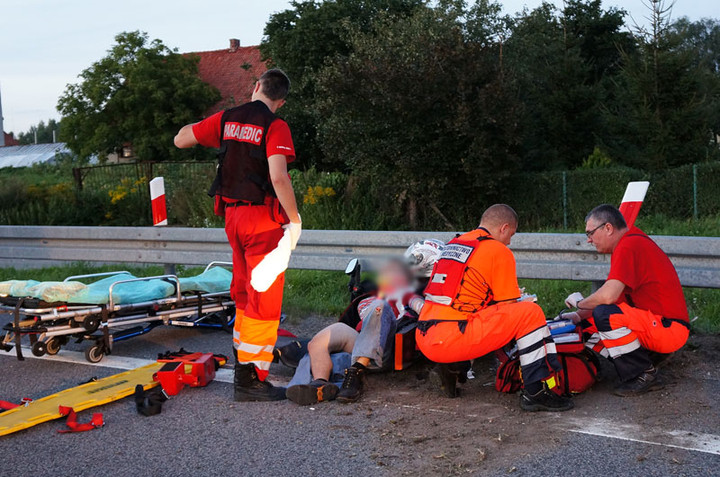 Węzeł Wschód: wypadek motocyklisty zdjęcie nr 60297