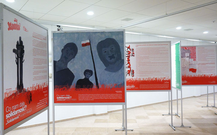 Ani wieńce, ani kwiaty zdjęcie nr 60487