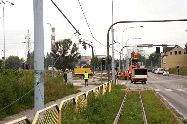 Wywrotka zerwała trakcję tramwajową zdjęcie nr 60869