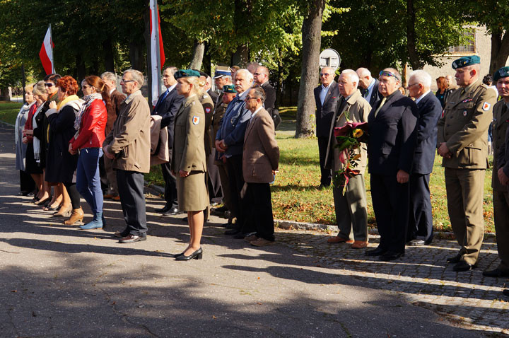 Pożegnanie sztandaru 16. Batalionu Zaopatrzenia zdjęcie nr 61716