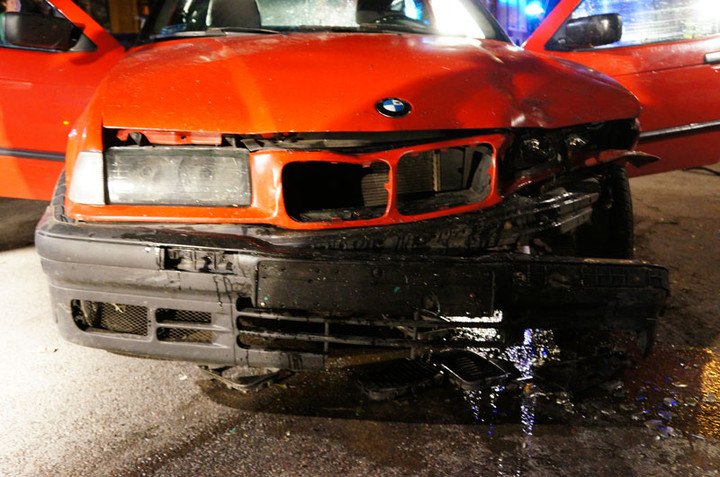 Wypadek na Orzeszkowej: dwie osoby ranne zdjęcie nr 62145