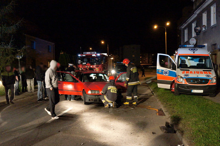 Wypadek na Orzeszkowej: dwie osoby ranne zdjęcie nr 62138