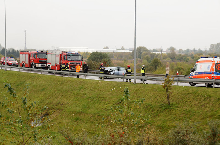 Węzeł Wschód: wypadek - dwie osoby ranne zdjęcie nr 62440