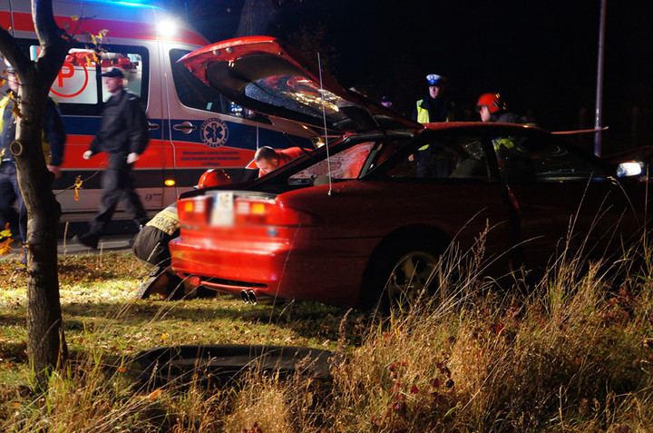 Wypadek na Łęczyckiej: cztery osoby ranne zdjęcie nr 62862