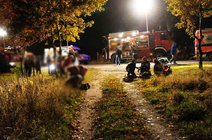 Wypadek na Łęczyckiej: cztery osoby ranne zdjęcie nr 62860