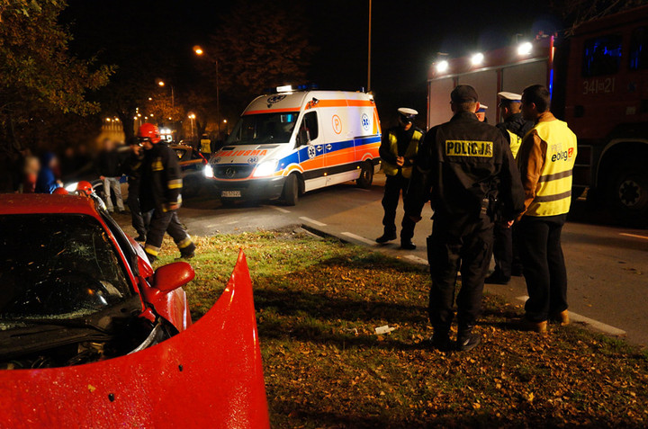 Wypadek na Łęczyckiej: cztery osoby ranne zdjęcie nr 62880