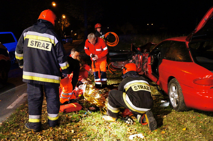 Wypadek na Łęczyckiej: cztery osoby ranne zdjęcie nr 62859