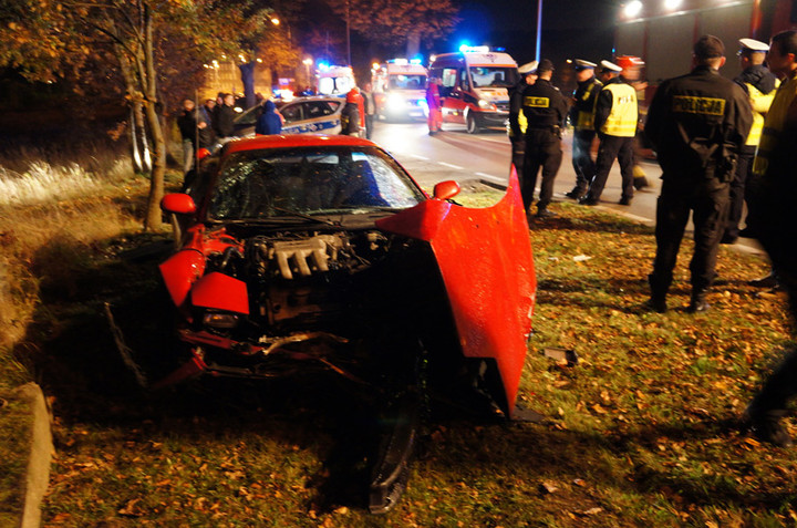 Wypadek na Łęczyckiej: cztery osoby ranne zdjęcie nr 62879