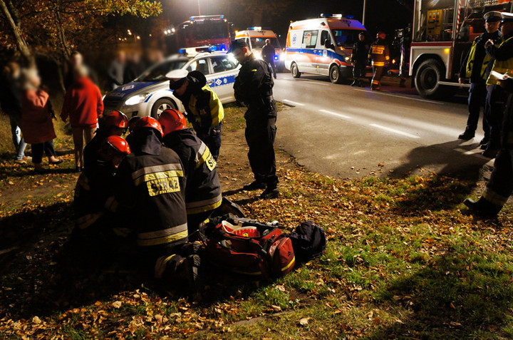 Wypadek na Łęczyckiej: cztery osoby ranne zdjęcie nr 62875