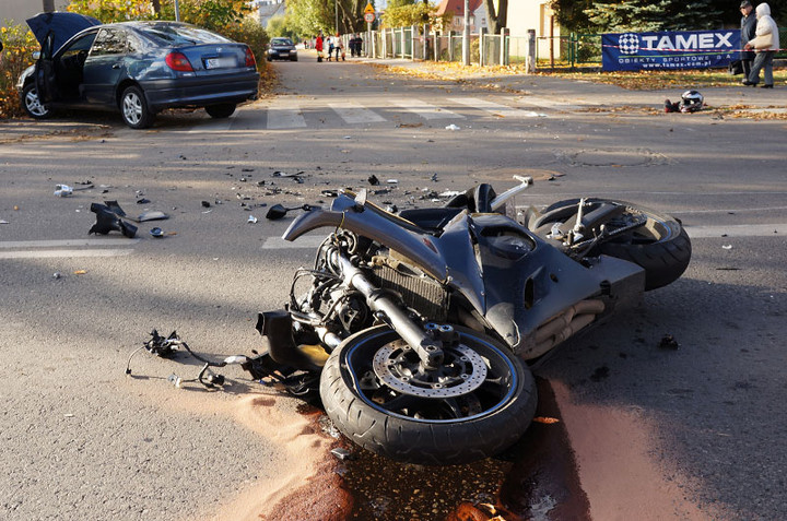 Wypadek na Mickiewicza: jedna osoba ranna zdjęcie nr 62894