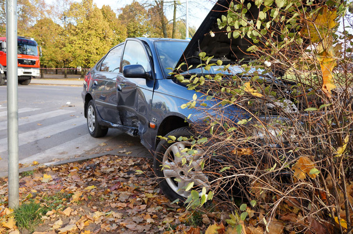 Wypadek na Mickiewicza: jedna osoba ranna zdjęcie nr 62887