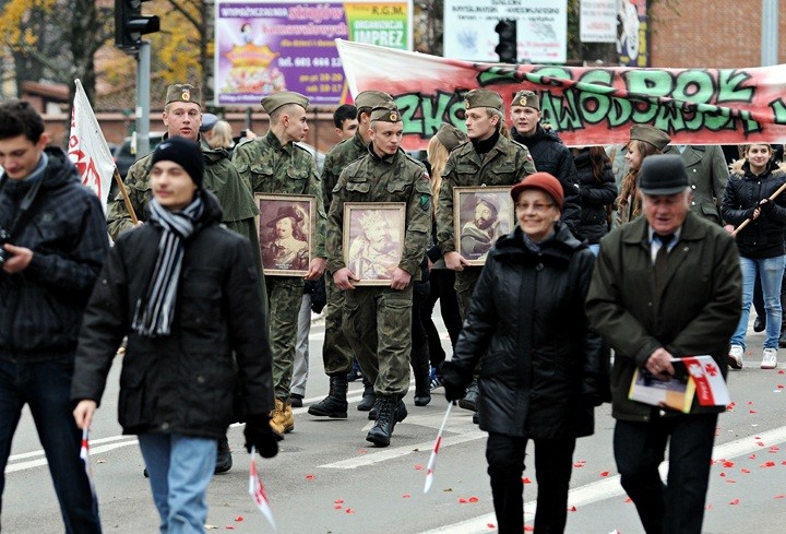 Cieszmy się z tego, że żyjemy w wolnym kraju zdjęcie nr 63278