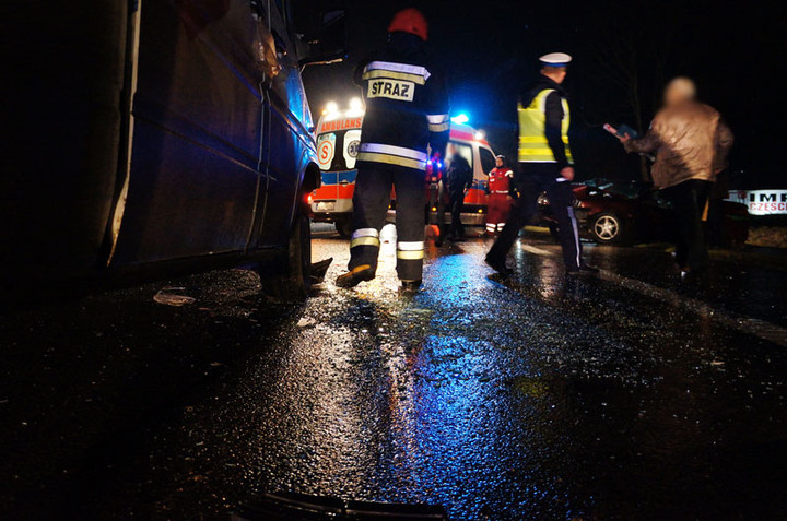 Kazimierzowo: karambol z udziałem pięciu aut zdjęcie nr 63312